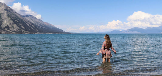 woman looking at sea