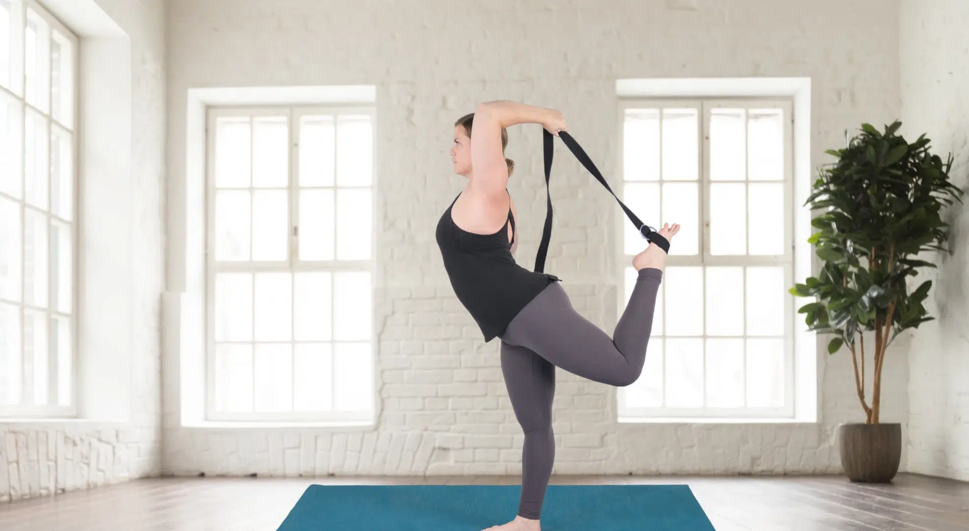 Dancer’s Pose (Natarajasana)