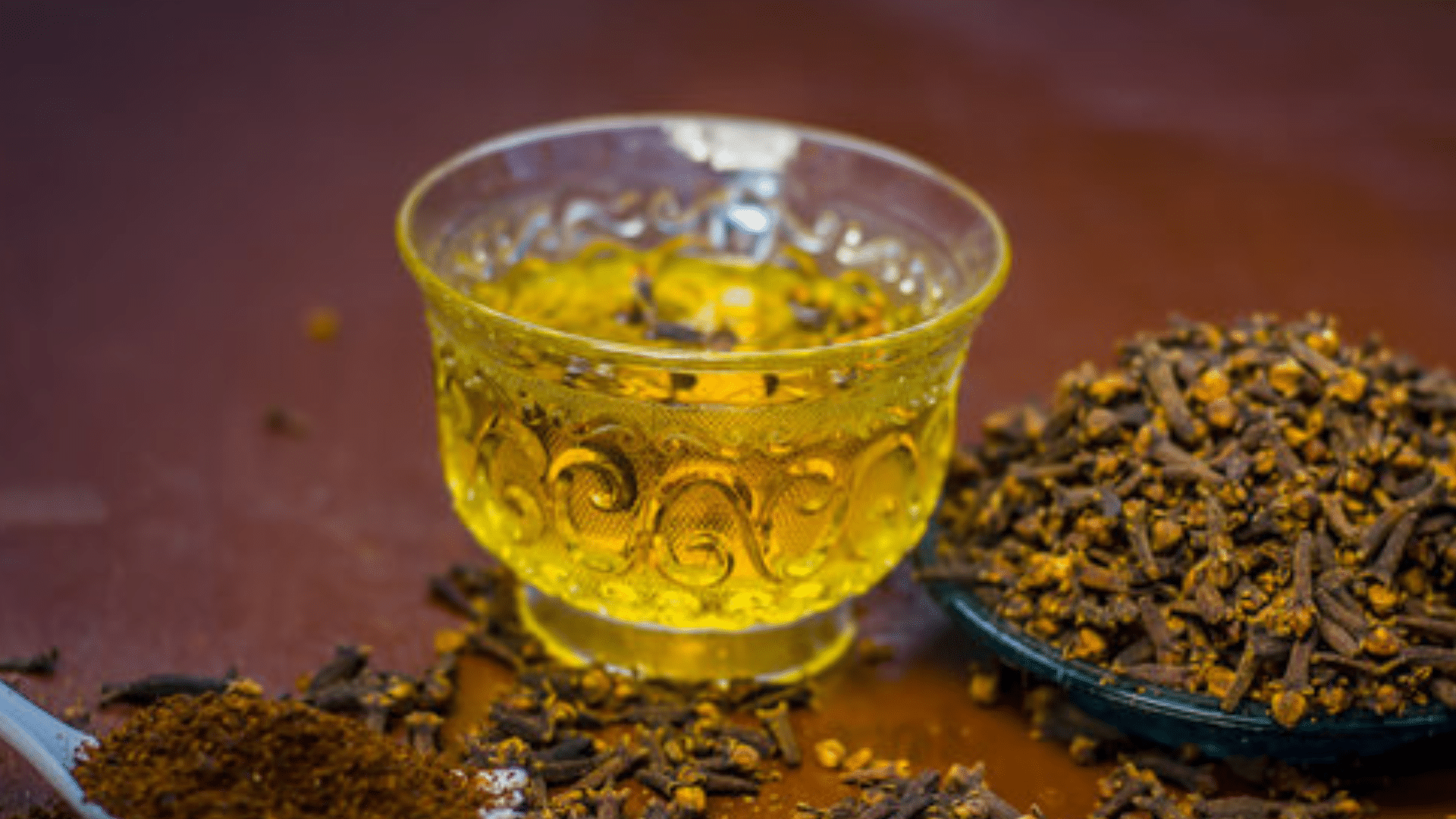 benefits of clove water