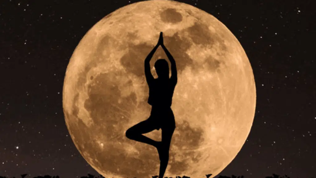 full-moon-yoga